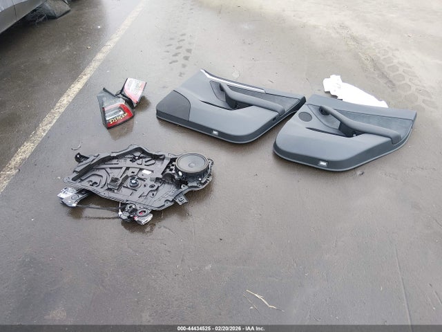 Продажа на аукционе авто 2023 Tesla Model Y, vin: 7SAYGDEE8PF790060, номер лота: 44434525