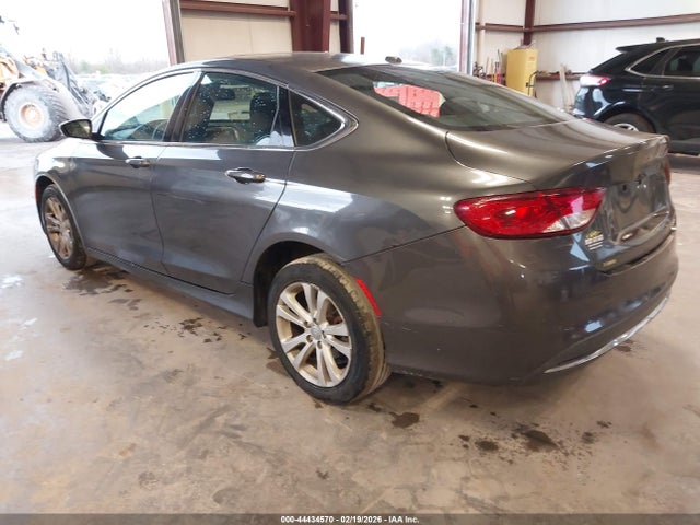 2015 CHRYSLER 200 1C3CCCAB0FN624838 Photo 2