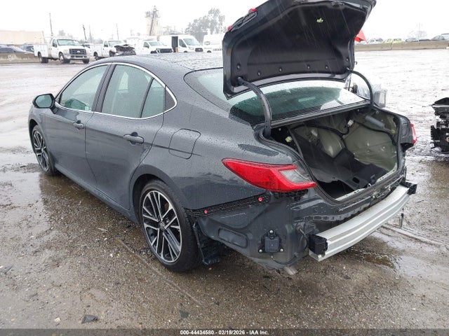 2025 TOYOTA CAMRY 4T1DBADKXSU013990 Photo 2