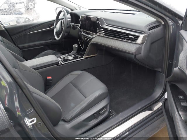 2025 TOYOTA CAMRY 4T1DBADKXSU013990 Photo 4