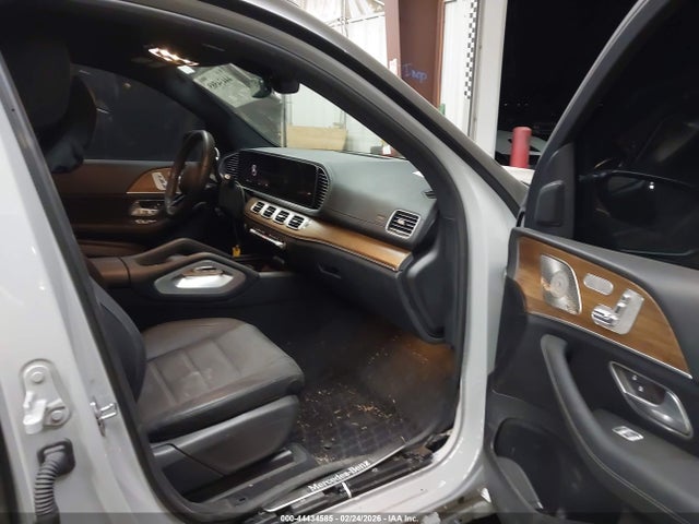 Продажа на аукционе авто 2025 Mercedes-benz Gls 450 4matic, vin: 4JGFF5KE7SB297236, номер лота: 44434585