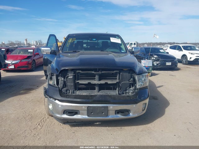 2017 Ram 1500 Lone Star Silver  4x4 5'7 Box მანქანა იყიდება აუქციონზე, vin: 1C6RR7LT7HS635848, აუქციონის ნომერი: 44434592