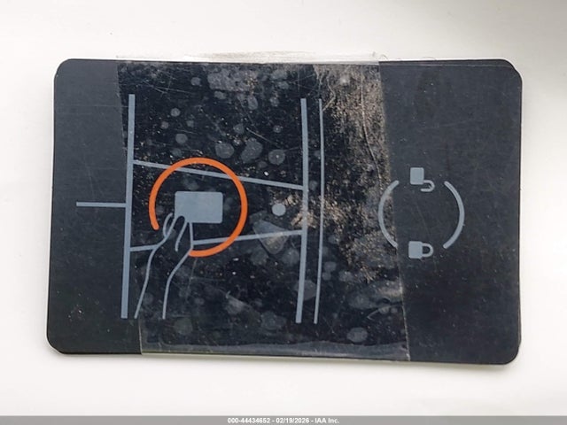 2021 TESLA MODEL Y 5YJYGDEE8MF301617 Photo 10