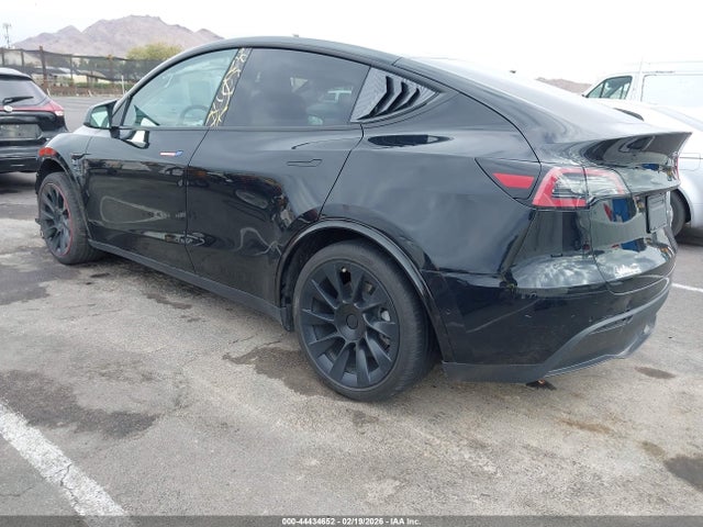 2021 TESLA MODEL Y 5YJYGDEE8MF301617 Photo 2
