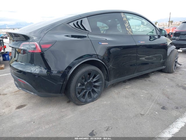 2021 TESLA MODEL Y 5YJYGDEE8MF301617 Photo 3