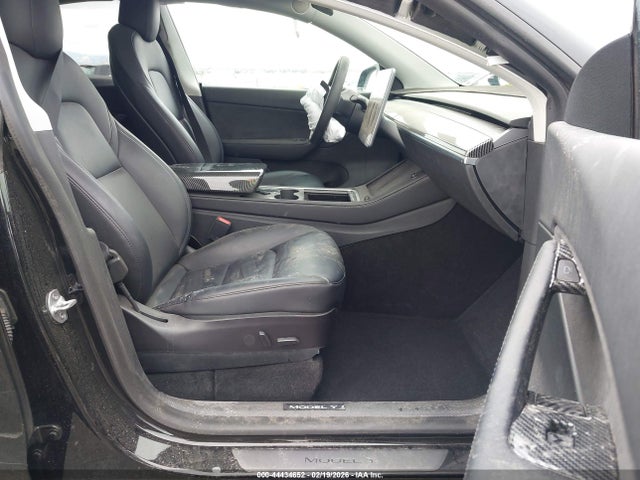 2021 TESLA MODEL Y 5YJYGDEE8MF301617 Photo 4
