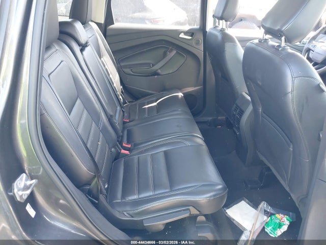 1FMCU0J98JUD59911 Ford Escape Titanium