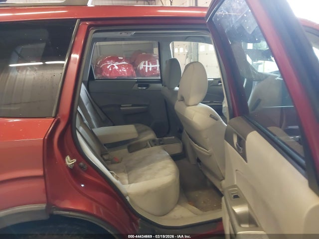 Продажа на аукционе авто 2010 Subaru Forester 2.5x Premium, vin: JF2SH6CC5AH765929, номер лота: 44434669