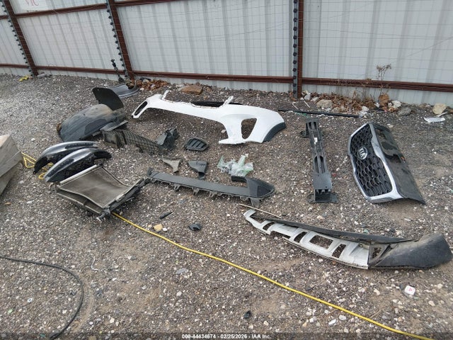 Продажа на аукционе авто 2020 Kia Sorento 2.4l L, vin: 5XYPG4A31LG656863, номер лота: 44434674