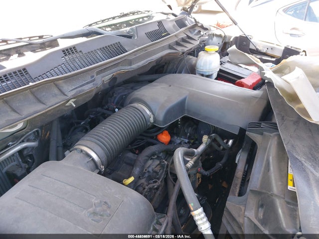 3C6JR6DG3JG322432 RAM 1500 Tradesman 4x2 8&#039; Box