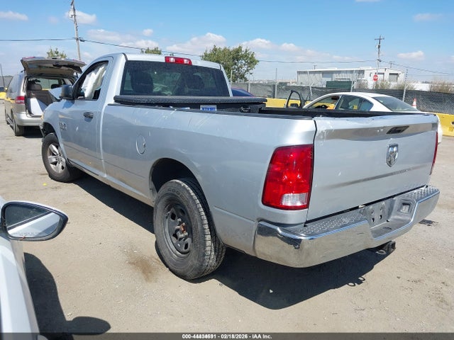 3C6JR6DG3JG322432 RAM 1500 Tradesman 4x2 8&#039; Box