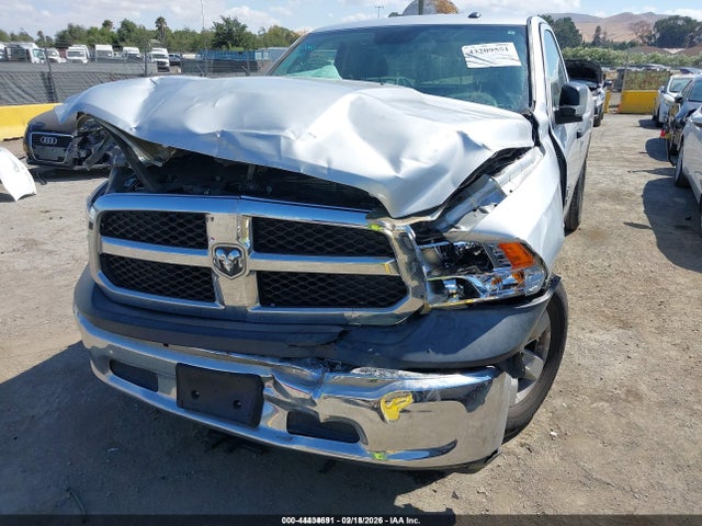 3C6JR6DG3JG322432 RAM 1500 Tradesman 4x2 8&#039; Box