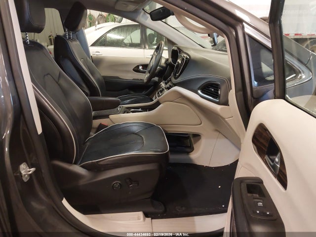 2022 Chrysler Pacifica Limited მანქანა იყიდება აუქციონზე, vin: 2C4RC1GG0NR162263, აუქციონის ნომერი: 44434693