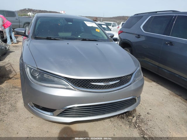 44434773 :رقم المزاد ، 1C3CCCCB6FN500442 vin ، 2015 Chrysler 200 C مزاد بيع