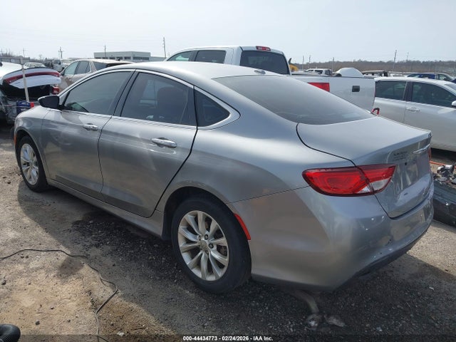 2015 CHRYSLER 200 1C3CCCCB6FN500442 Photo 2