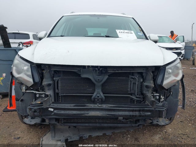 Aukcja sprzedaży 2014 Volkswagen Tiguan Se, vin: WVGAV3AX1EW575324, numer aukcji: 44434848