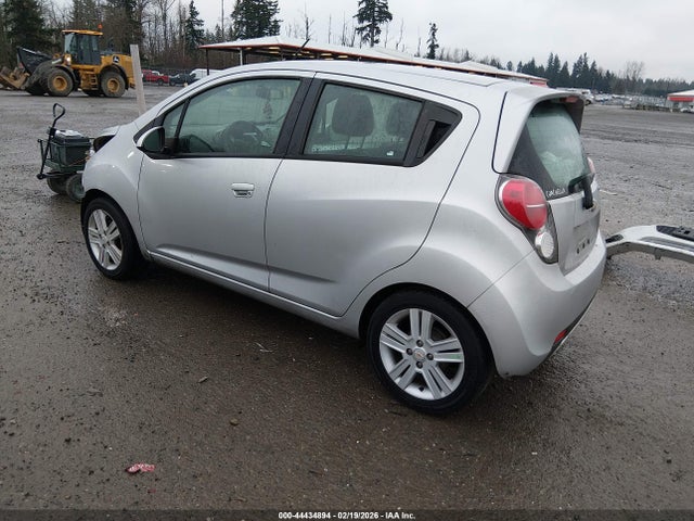 Chevrolet Spark 1lt Cvt 2015 KL8CD6S93FC751058 Image 3
