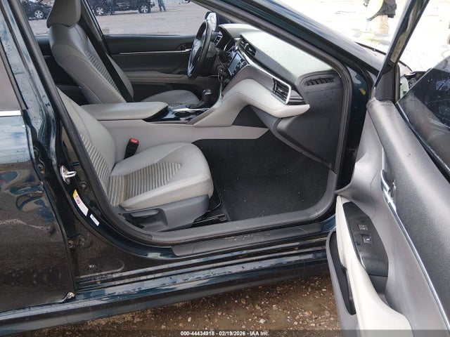 4T1B11HK0JU626185 Toyota CAMRY SE