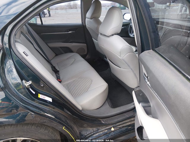 4T1B11HK0JU626185 Toyota CAMRY SE