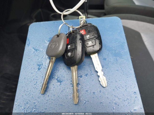 JTDKDTB38J1603473 Toyota Prius C Two