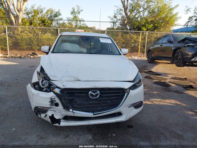 Продаж на аукціоні авто 2018 Mazda Mazda3 Grand Touring, vin: 3MZBN1W3XJM258071, номер лоту: 44434996