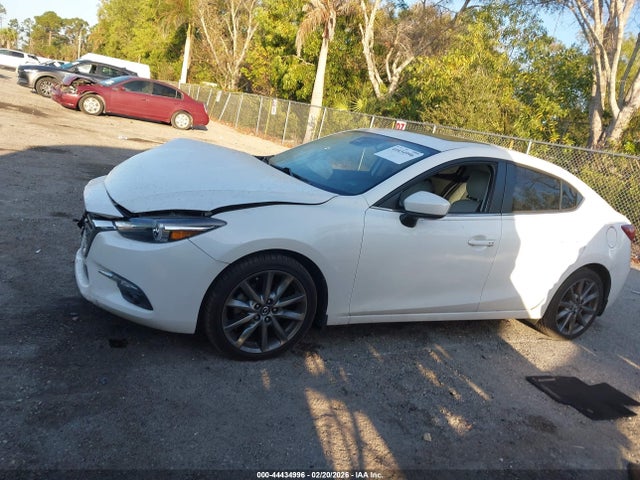 Продаж на аукціоні авто 2018 Mazda Mazda3 Grand Touring, vin: 3MZBN1W3XJM258071, номер лоту: 44434996