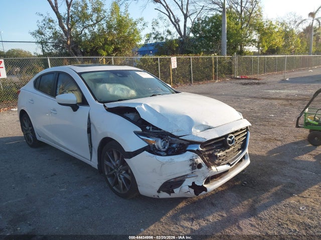 Продаж на аукціоні авто 2018 Mazda Mazda3 Grand Touring, vin: 3MZBN1W3XJM258071, номер лоту: 44434996