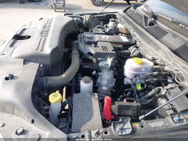 3C6UR5CLXRG415854 RAM 2500 Tradesman 4x4 6&#039;4 Box