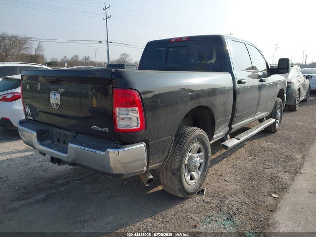 3C6UR5CLXRG415854 RAM 2500 Tradesman 4x4 6&#039;4 Box