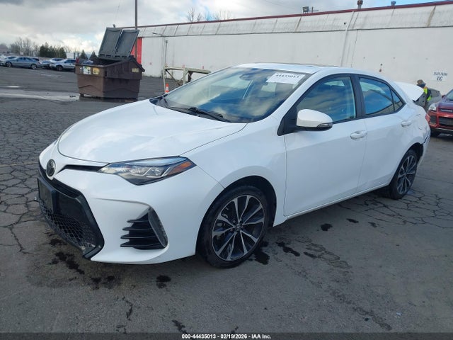Toyota COROLLA SE 2018 2T1BURHE3JC083819 Image 2