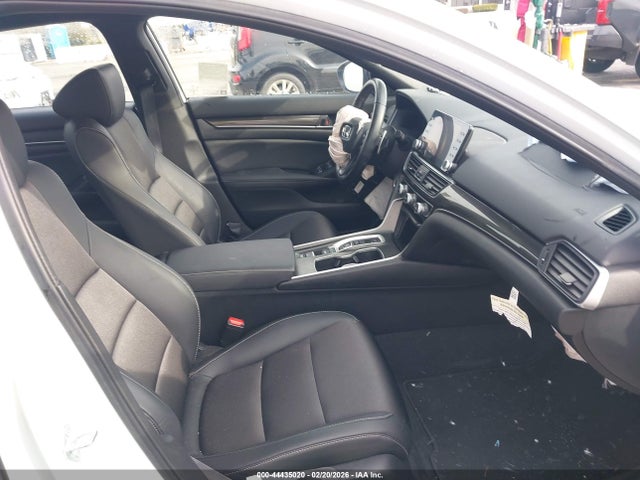1HGCV3F26NA046735 Honda Accord Hybrid Sport