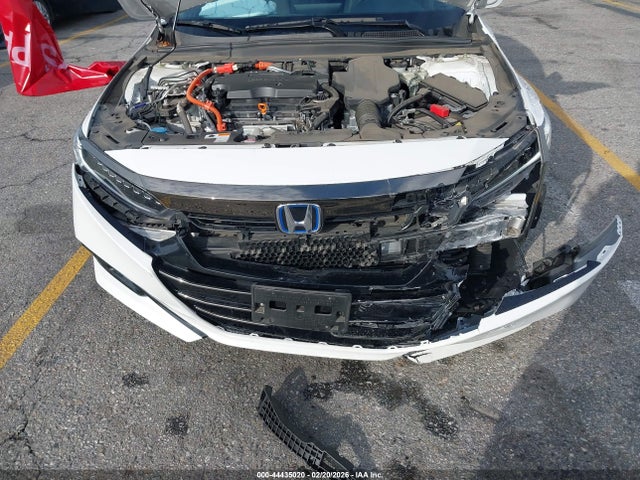 1HGCV3F26NA046735 Honda Accord Hybrid Sport