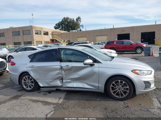 44435033 :رقم المزاد ، 3FA6P0HD3KR216186 vin ، 2019 Ford Fusion Se مزاد بيع