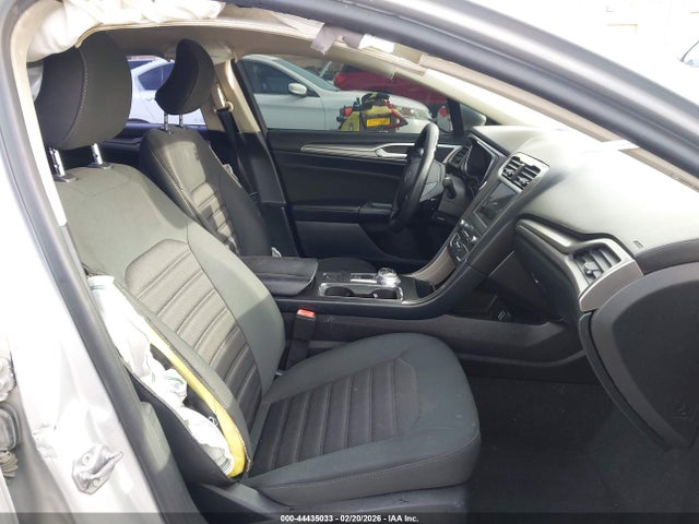 44435033 :رقم المزاد ، 3FA6P0HD3KR216186 vin ، 2019 Ford Fusion Se مزاد بيع