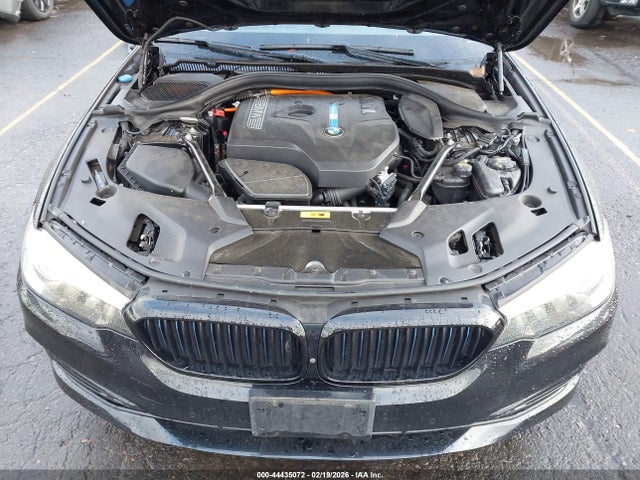 WBAJB1C5XJB083712 BMW 530e Xdrive Iperformance