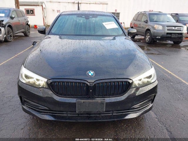 WBAJB1C5XJB083712 BMW 530e Xdrive Iperformance