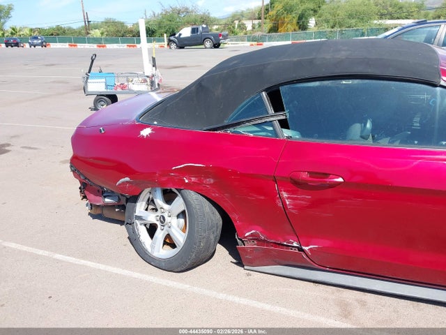 1FATP8EM5G5246970 Ford Mustang V6