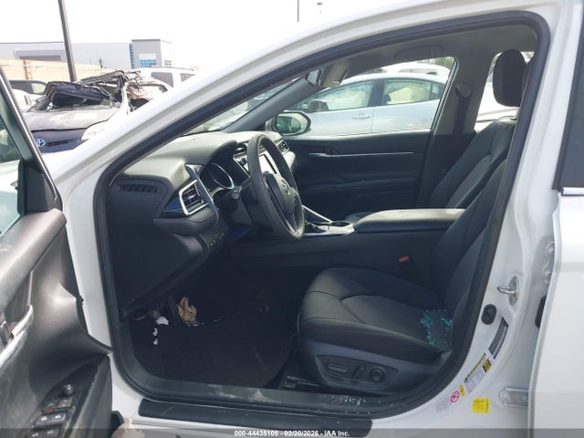 4T1B11HK1JU598073 Toyota CAMRY LE