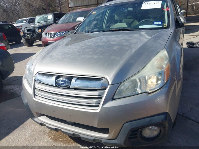 4S4BRBCC9E3326087 Subaru Outback 2.5i Premium