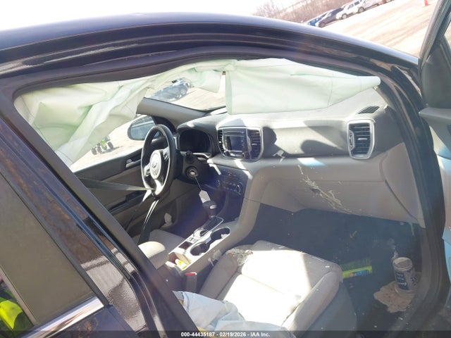 Продажа на аукционе авто 2018 Kia Sportage Lx, vin: KNDPMCAC6J7389751, номер лота: 44435187