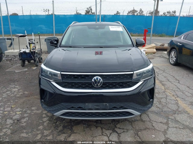 Продаж на аукціоні авто 2023 Volkswagen Taos 1.5t Se, vin: 3VVEX7B2XPM336336, номер лоту: 44435189