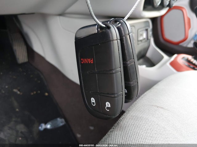 44435193 :رقم المزاد ، ZACCJABB6HPF46371 vin ، 2017 Jeep Renegade Latitude Fwd مزاد بيع