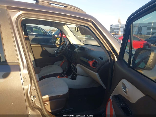 44435193 :رقم المزاد ، ZACCJABB6HPF46371 vin ، 2017 Jeep Renegade Latitude Fwd مزاد بيع