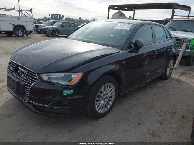 2016 AUDI A3 E-TRON WAUVPBFFXGA066243 Photo 1