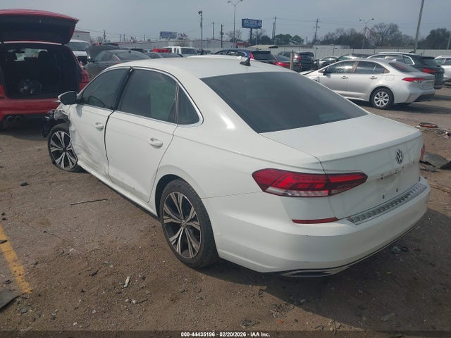 2021 VOLKSWAGEN PASSAT 1VWSA7A34MC016629 Photo 2