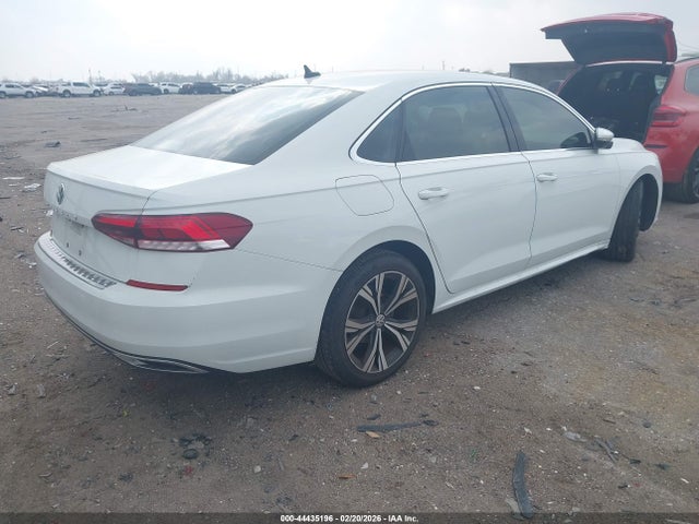 2021 VOLKSWAGEN PASSAT 1VWSA7A34MC016629 Photo 3