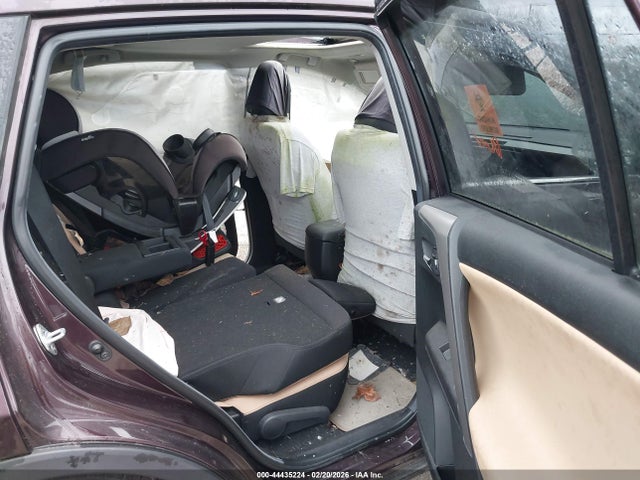 2T3WFREV1JW448486 Toyota Rav4 Adventure/xle