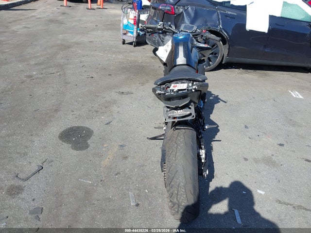 KTM 890 Duke R 2023 VBKTU940XPM848694 Image 6