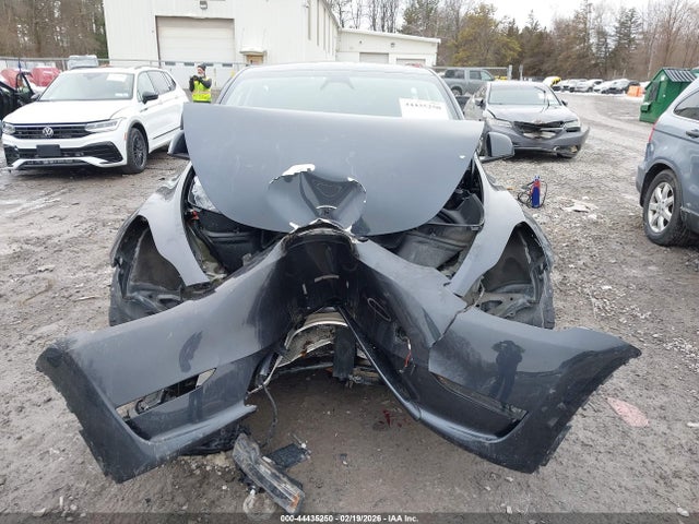 7SAYGDEFXRA263999 Tesla Model Y Performance Dual Motor All-wheel Drive