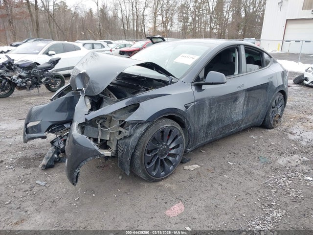 2024 TESLA MODEL Y 7SAYGDEFXRA263999 Photo 1
